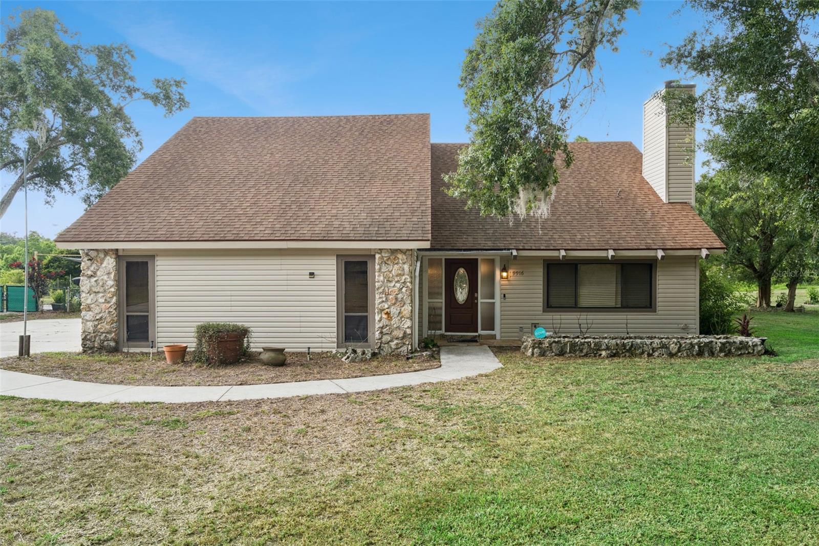 9916 Jackson Road — photo
