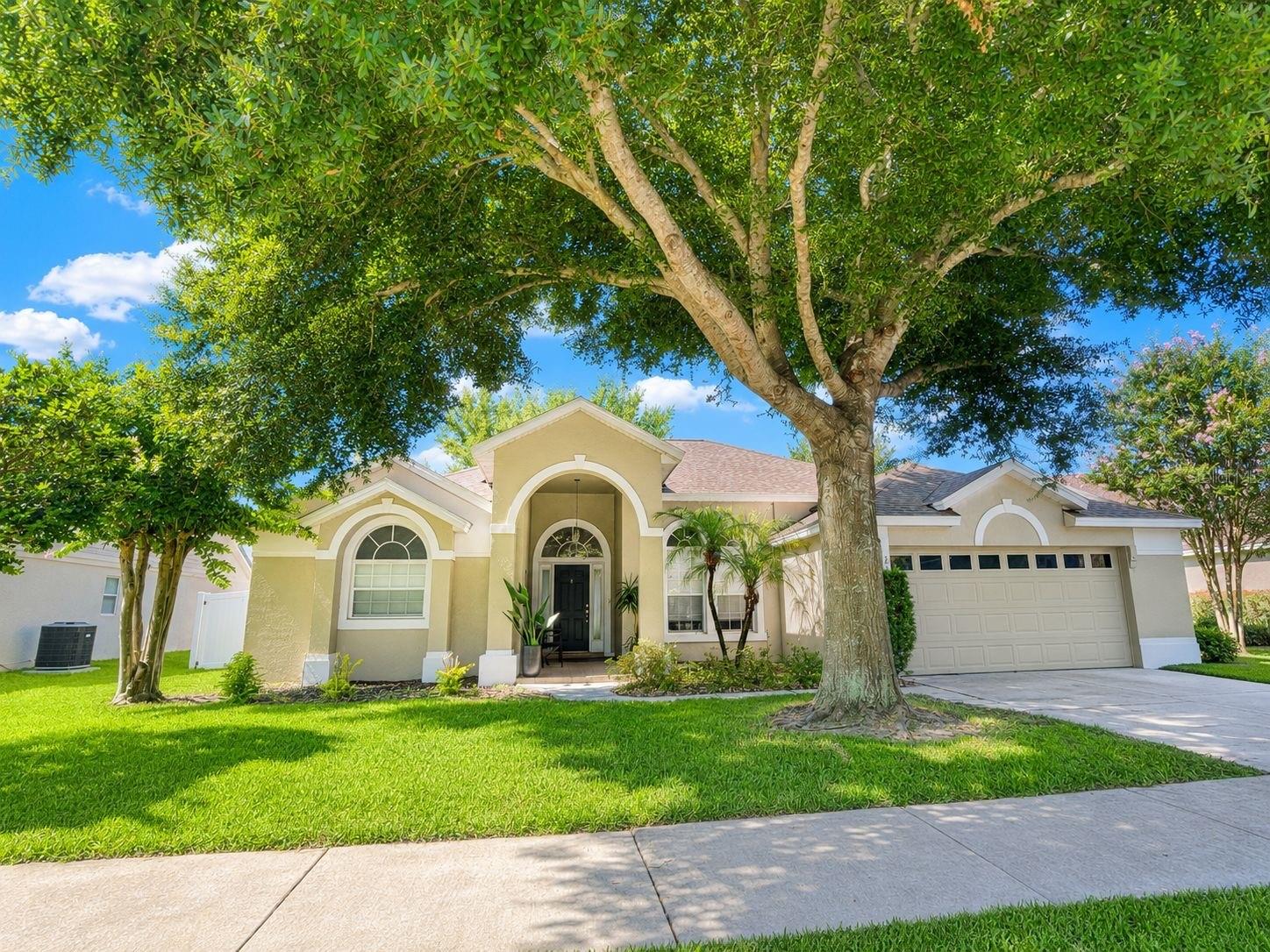 2526 Holly Berry Circle — photo