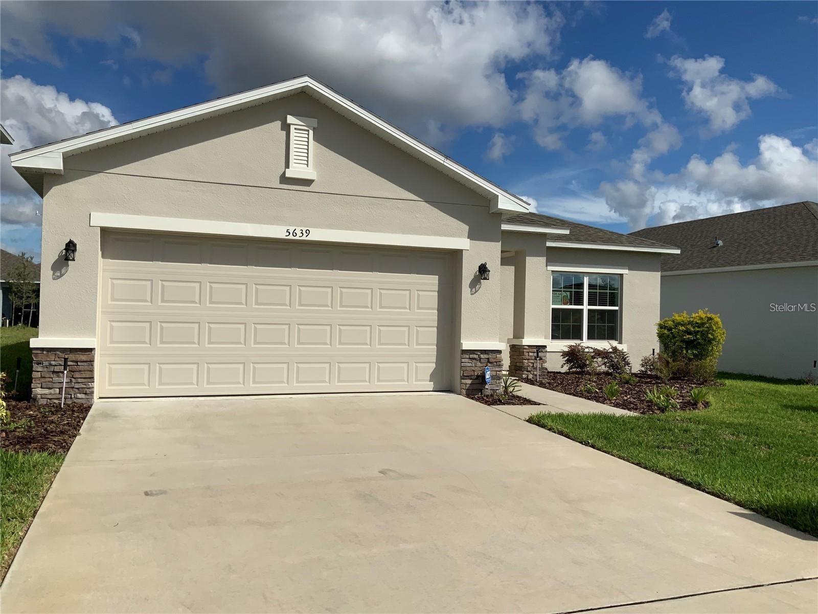 5639 Costa Blanca Way — photo