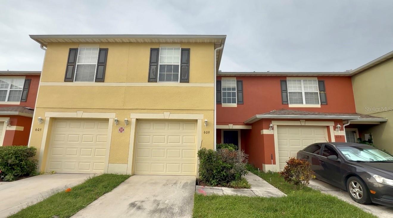 609 Cresting Oak Circle 98 — photo