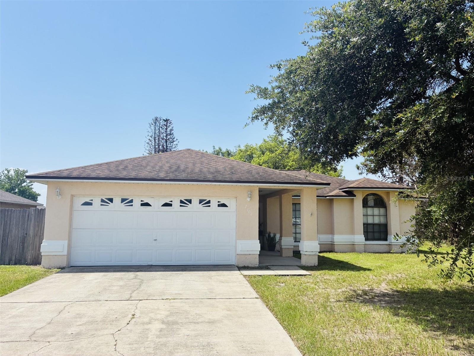 2704 Kendall Avenue — photo
