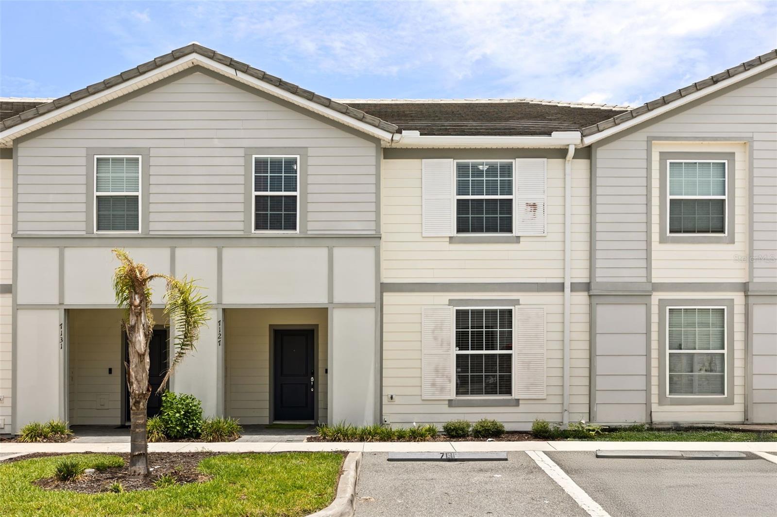 7127 Oakmoss Loop — photo