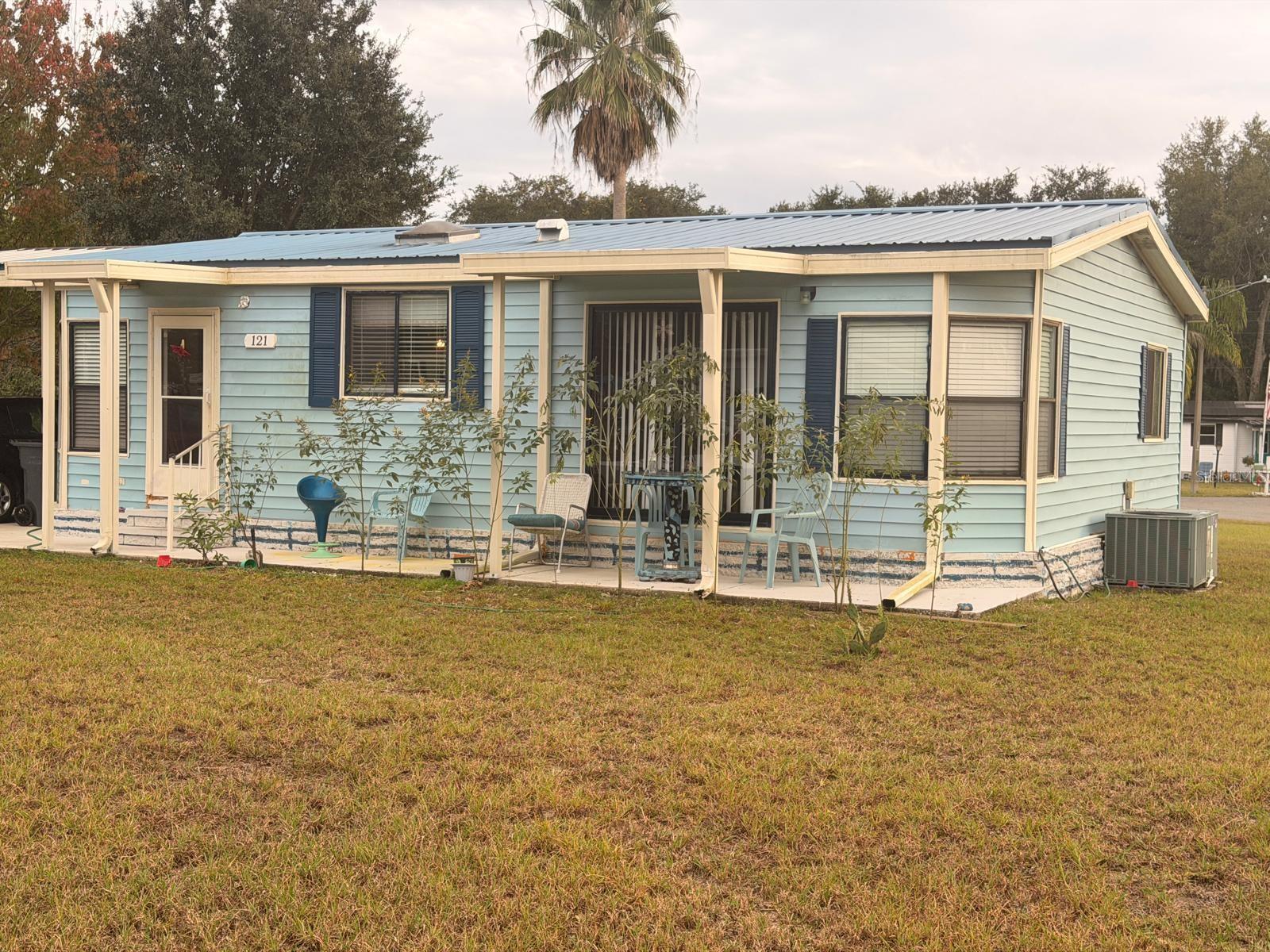121 Hyde Park Court — photo