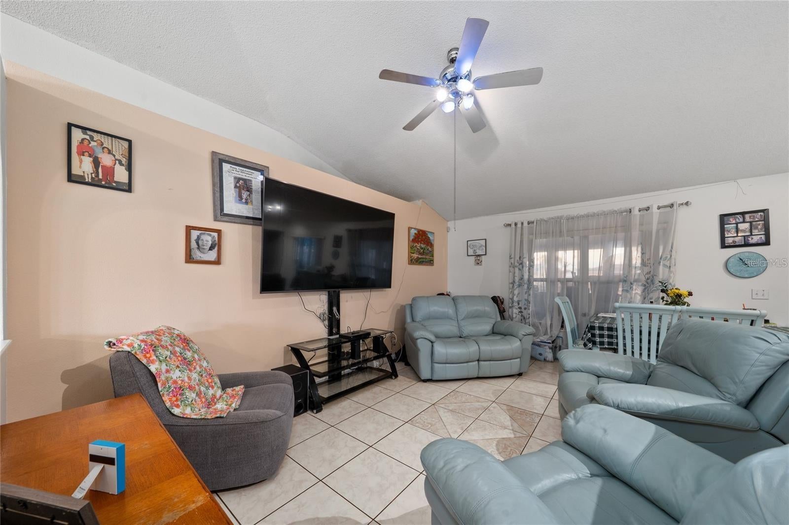 Home in KISSIMMEE, FL 34758 — photo 3