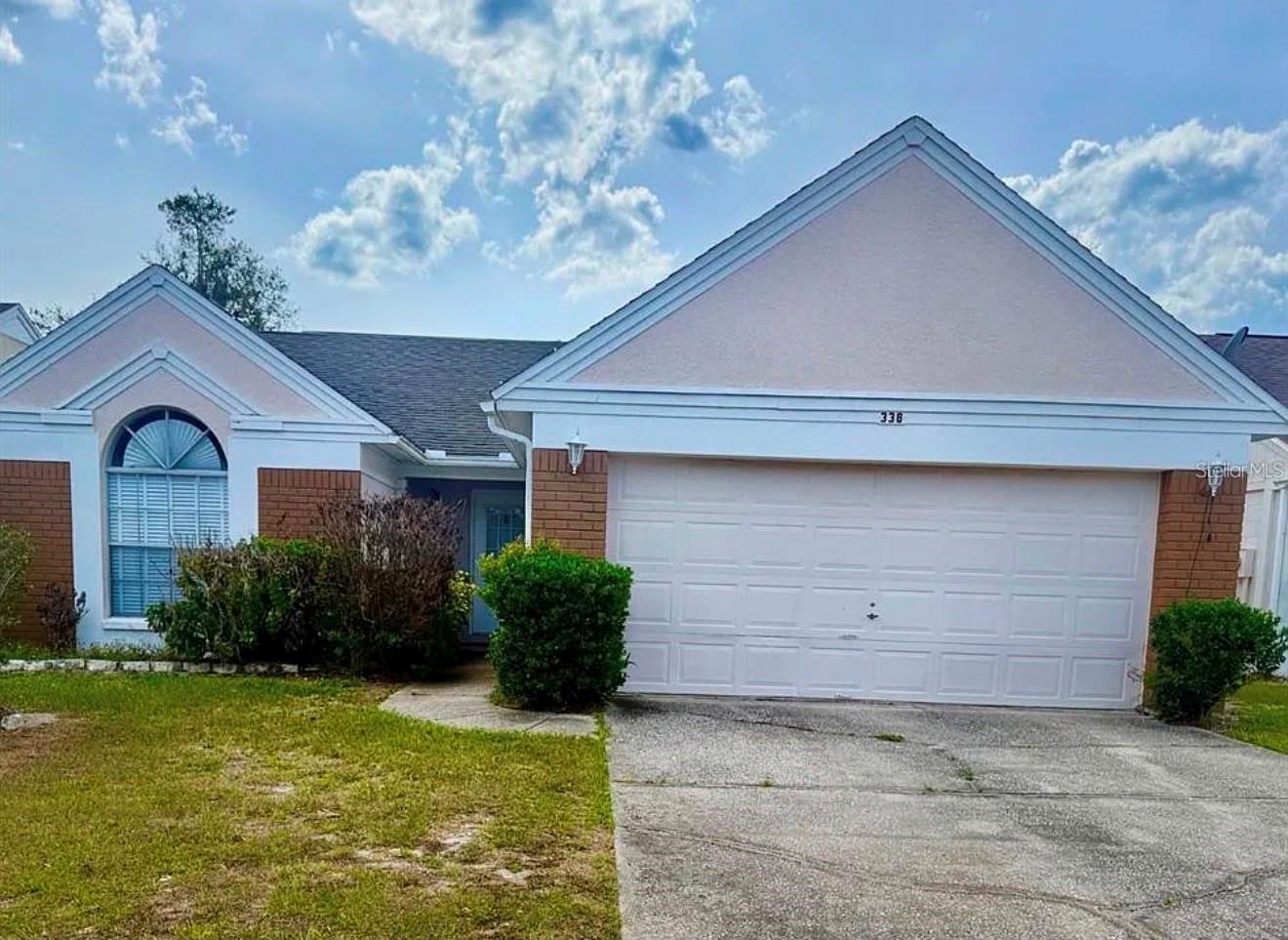338 Mantis Loop — photo