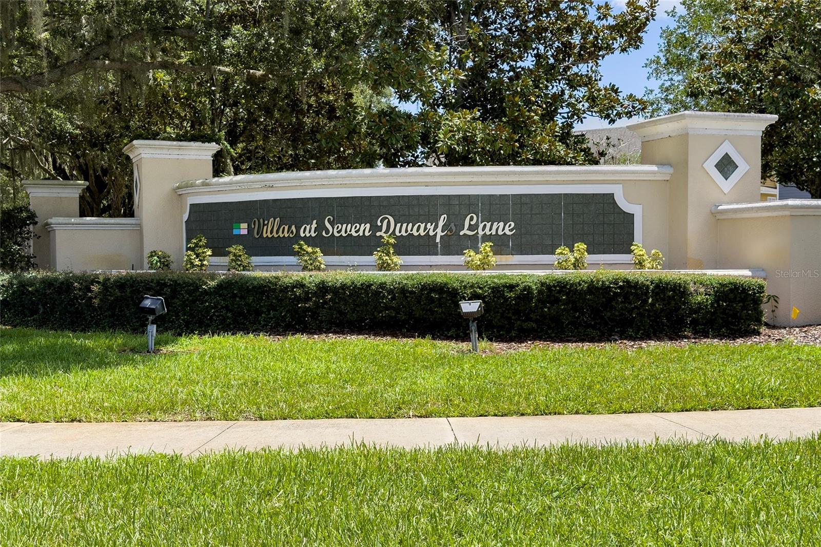 2616 Lodi Circle 104 — photo