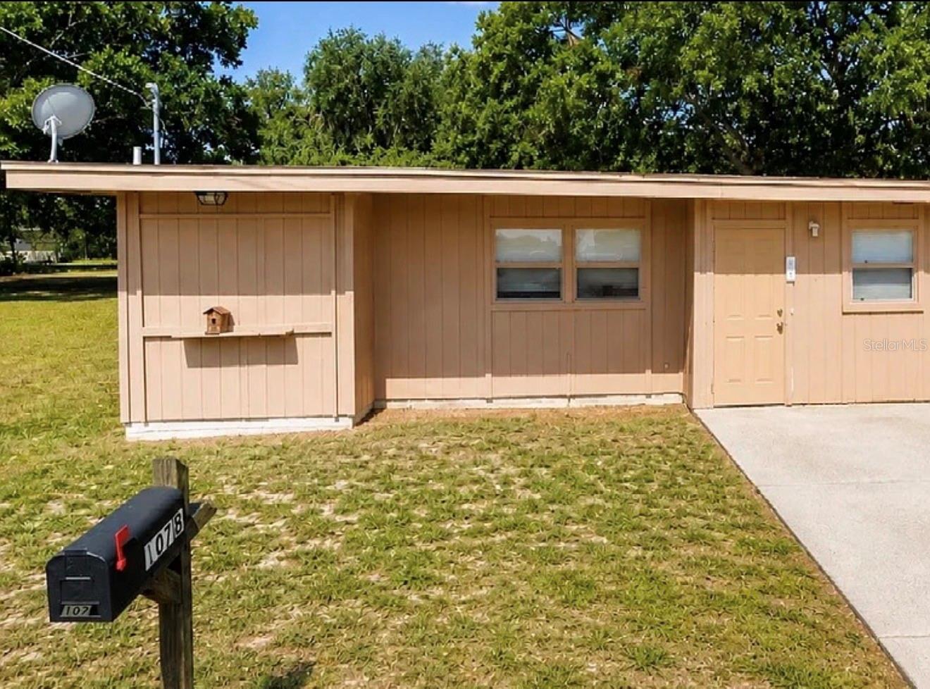 107 Lake Elizabeth Drive B — photo