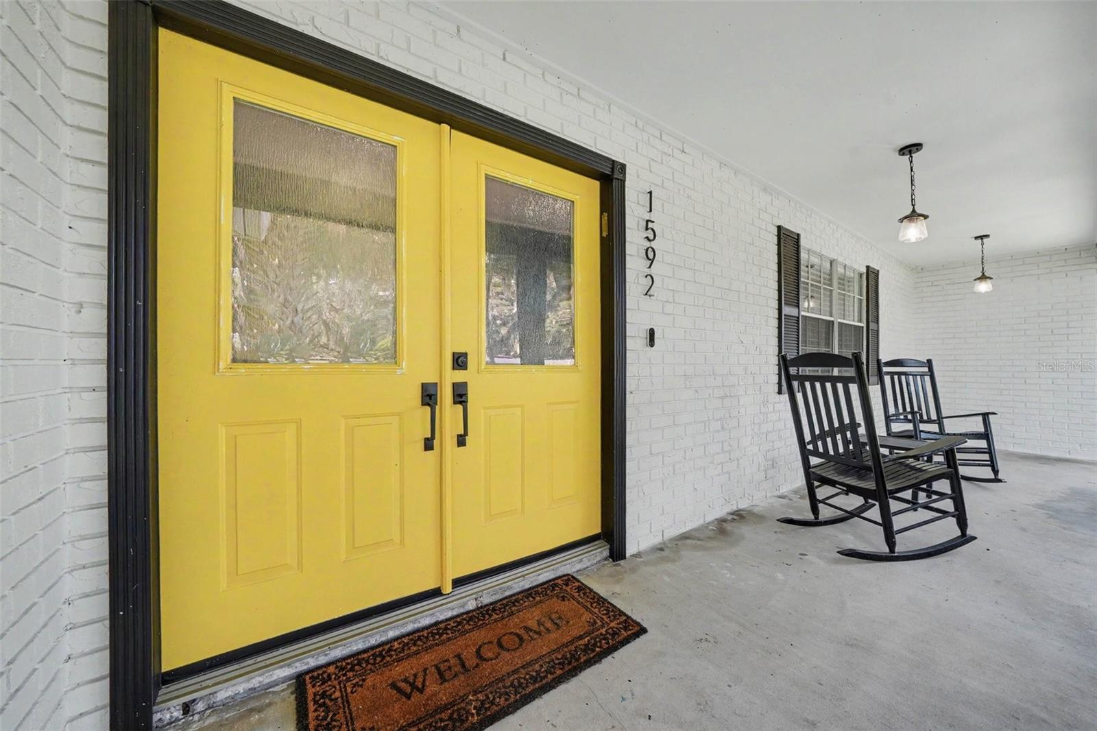 1592 Skyline Drive — photo