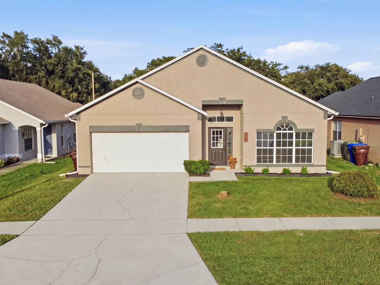 2104 Mallard Creek Circle — photo