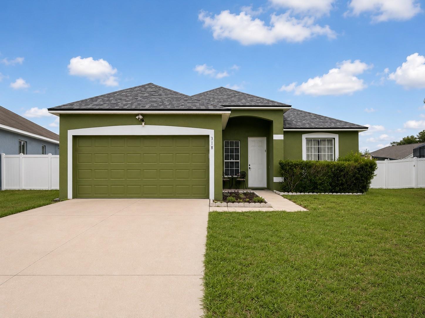318 Sigmund Loop — photo