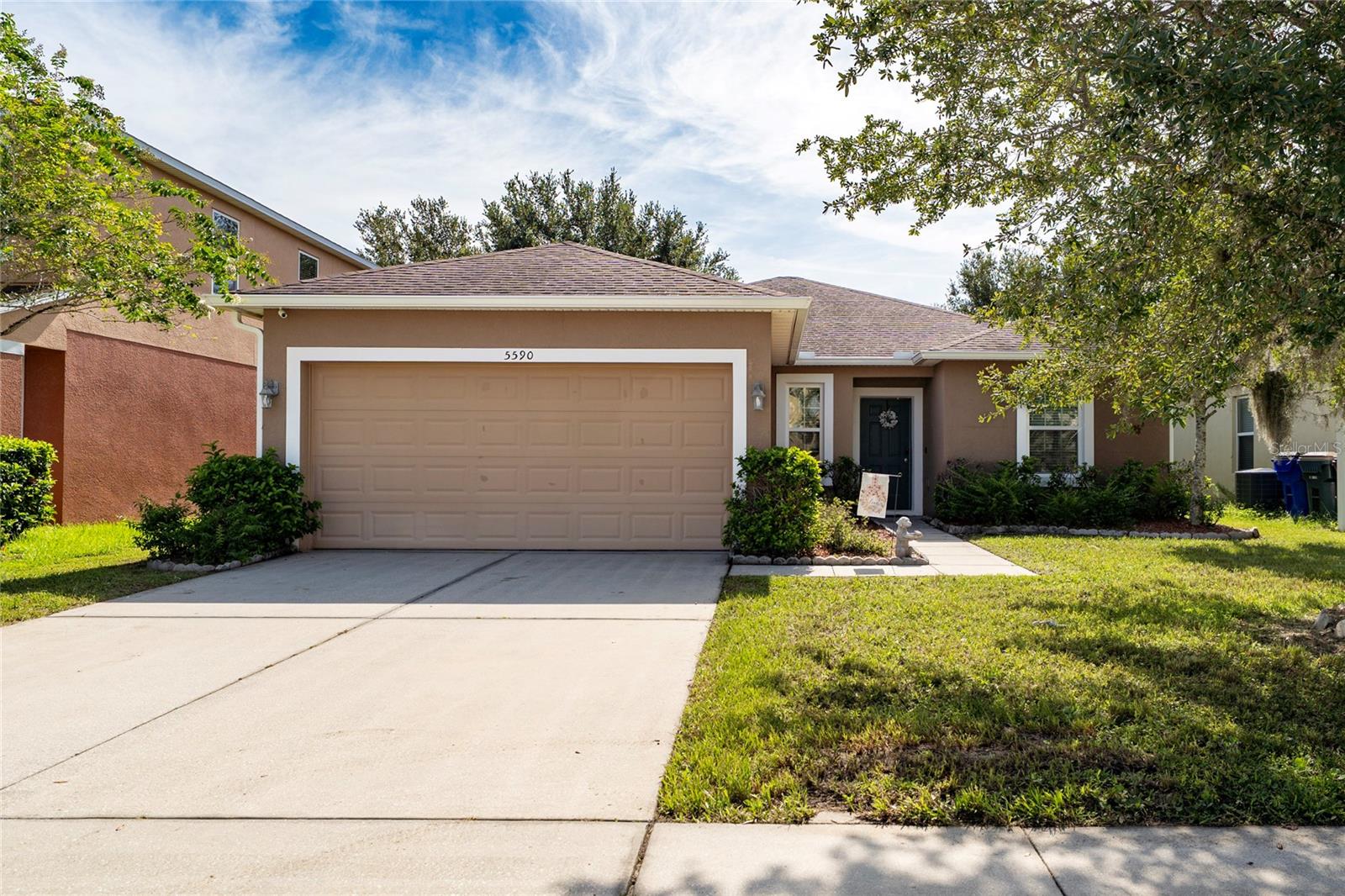 5590 Silver Thistle Lane — photo