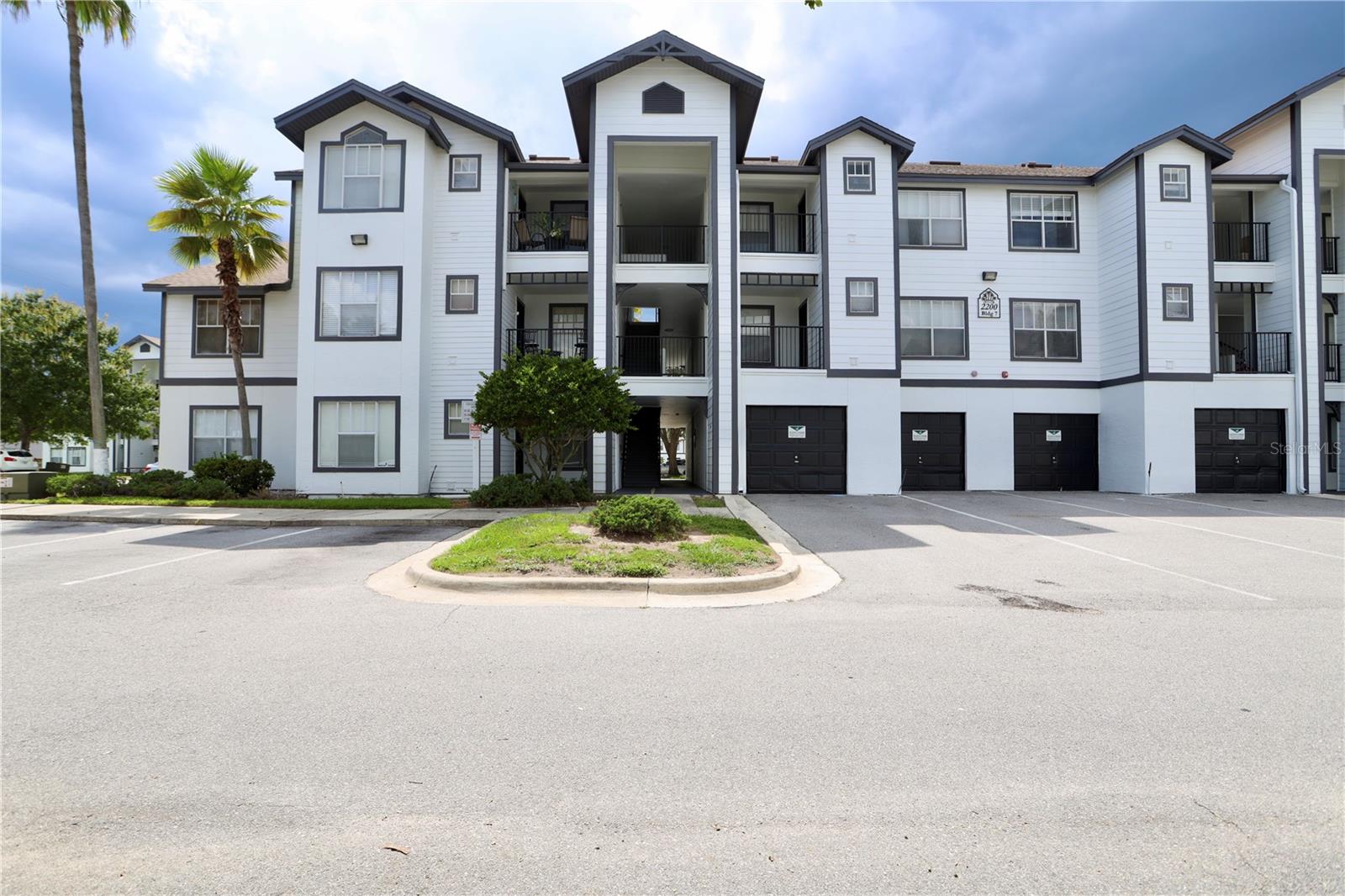 2217 Grand Cayman Court 1236 — photo