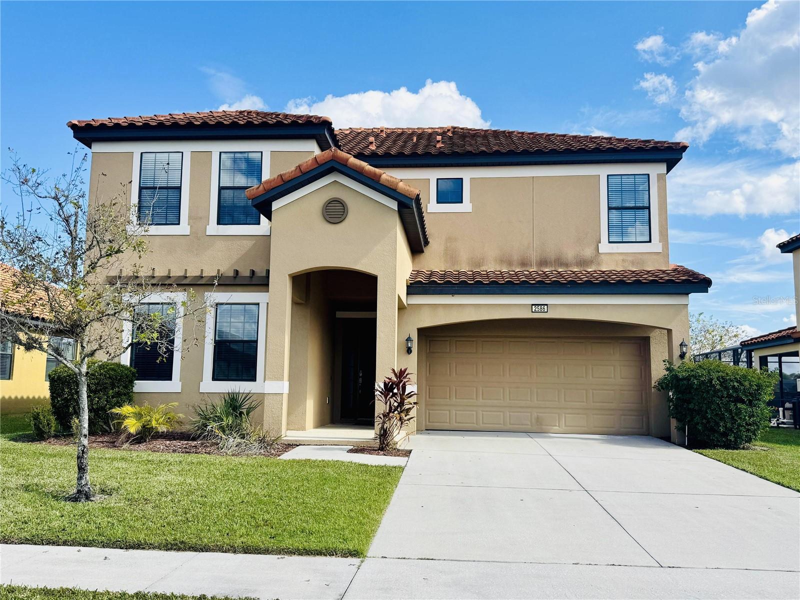 2586 Rosemont Circle — photo