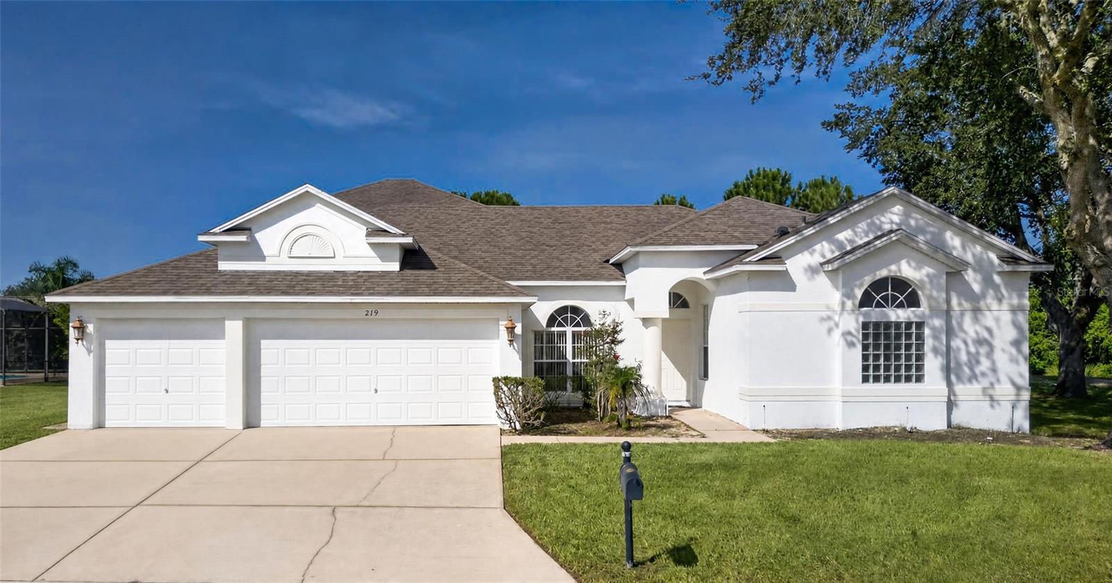 219 Blue Heron Court — photo