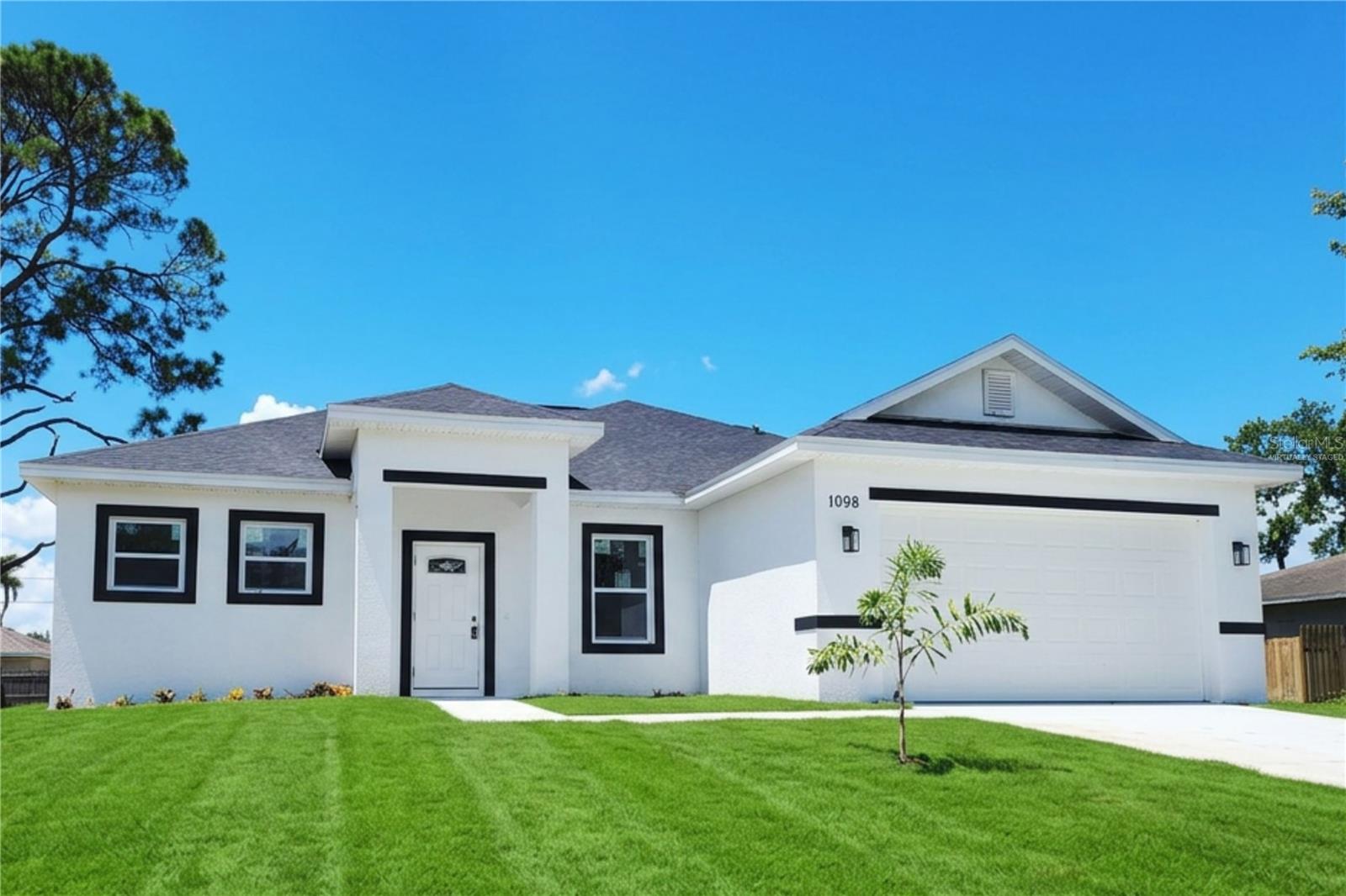 1098 Hammacher Avenue SW — photo