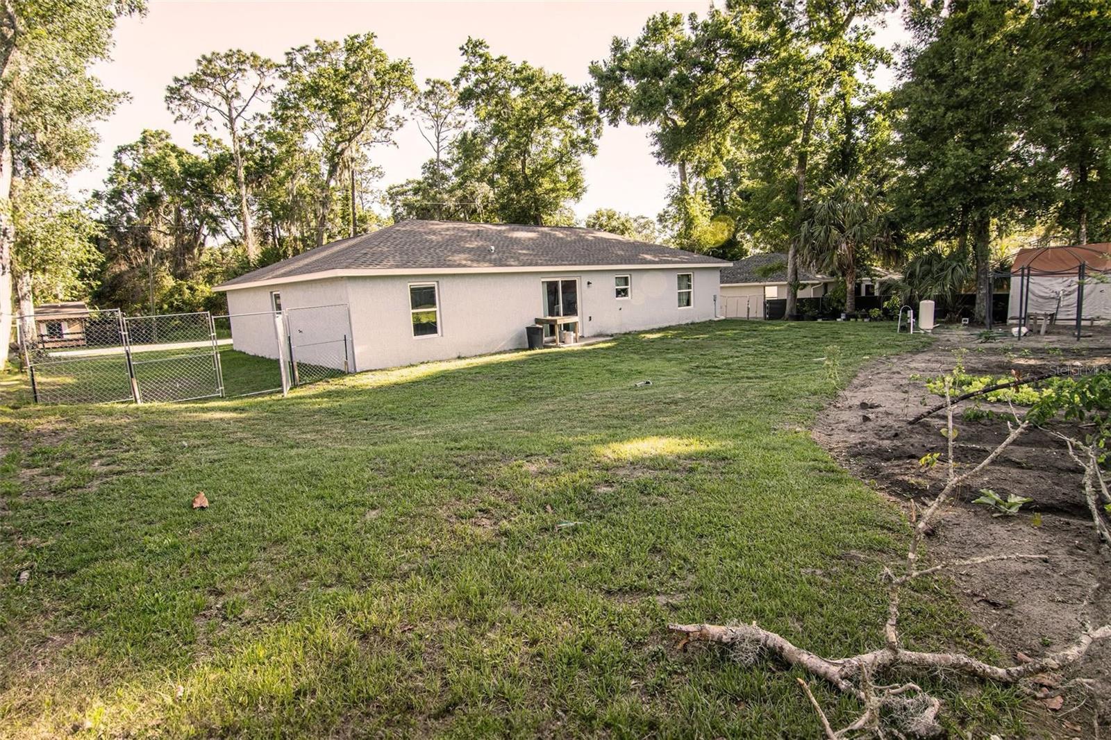 Home in BELLEVIEW, FL 34420 — photo 3