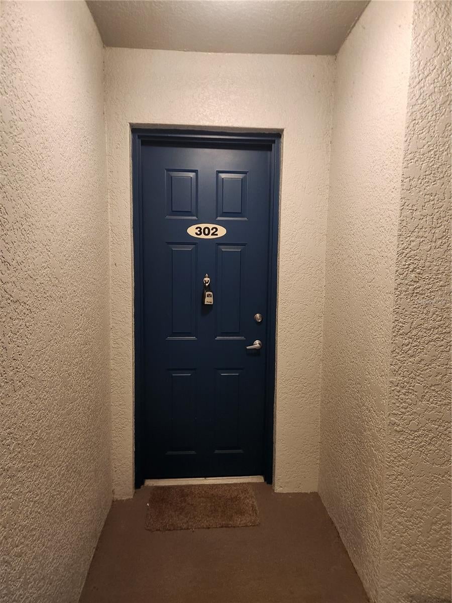 5257 Cane Island Loop 302 — photo
