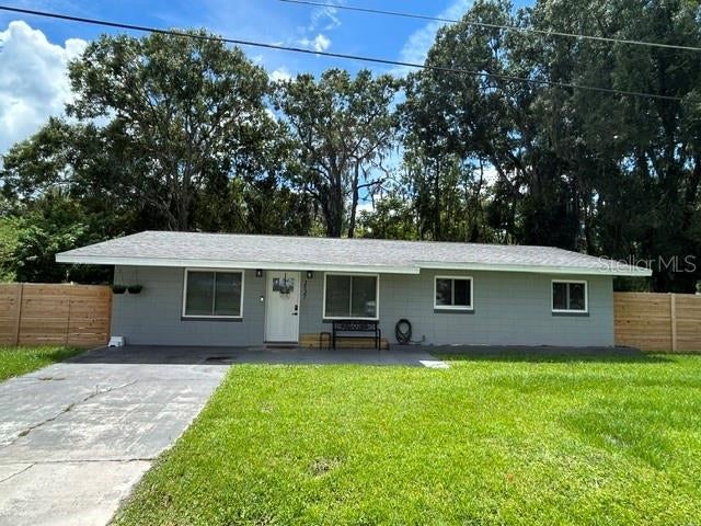 2527 Dons Place — photo