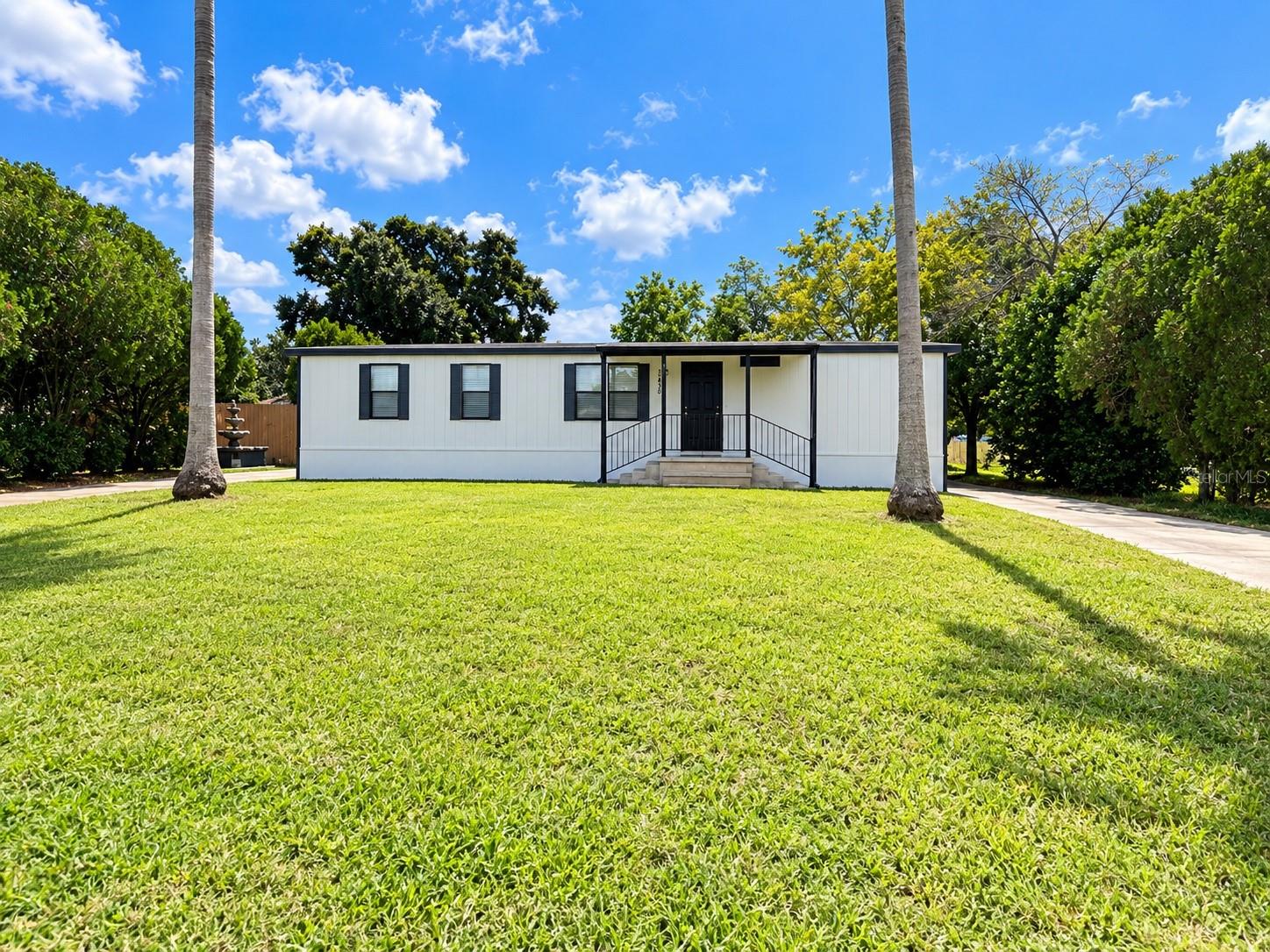 4808 Rollinglen Loop W — photo