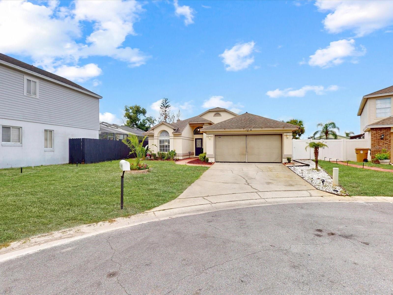 2504 Kingston Court — photo