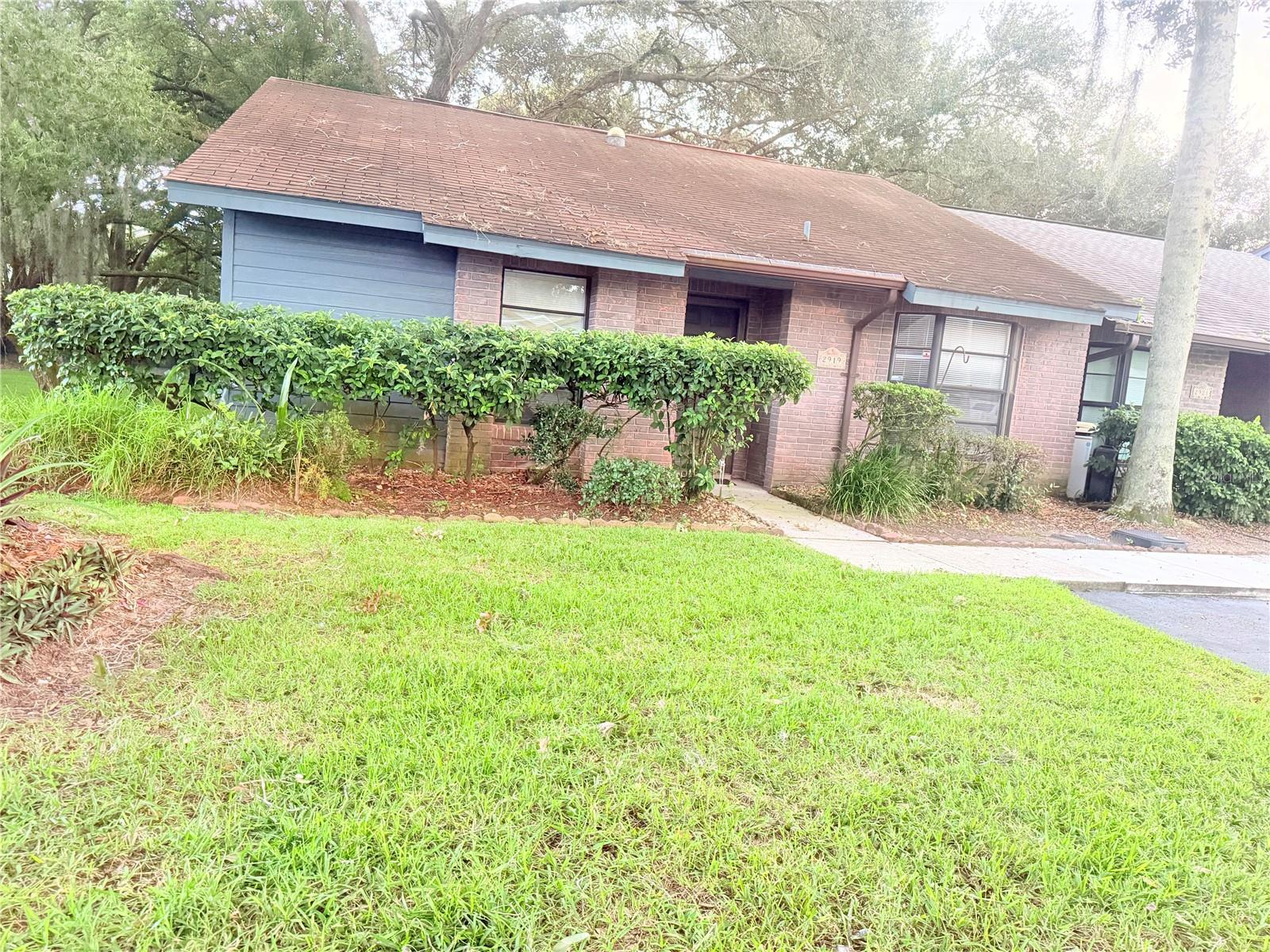 2919 Prince Oak Court — photo