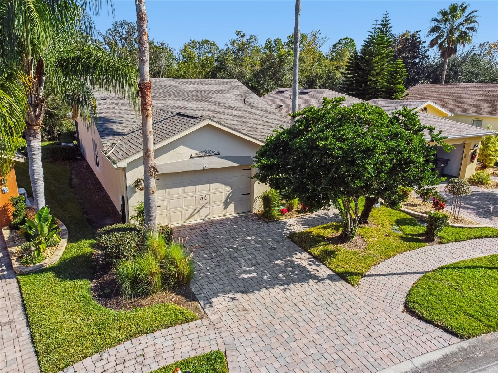 513 Vineyard Way — photo