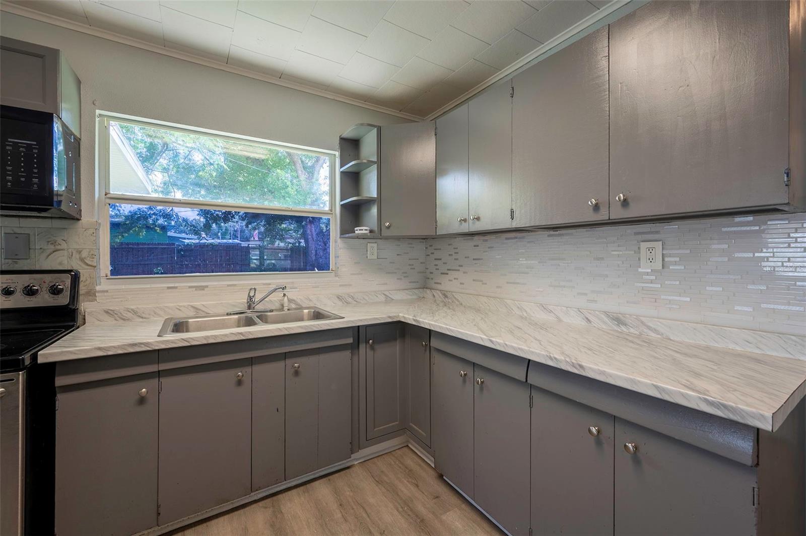 5136 Studio Drive — photo
