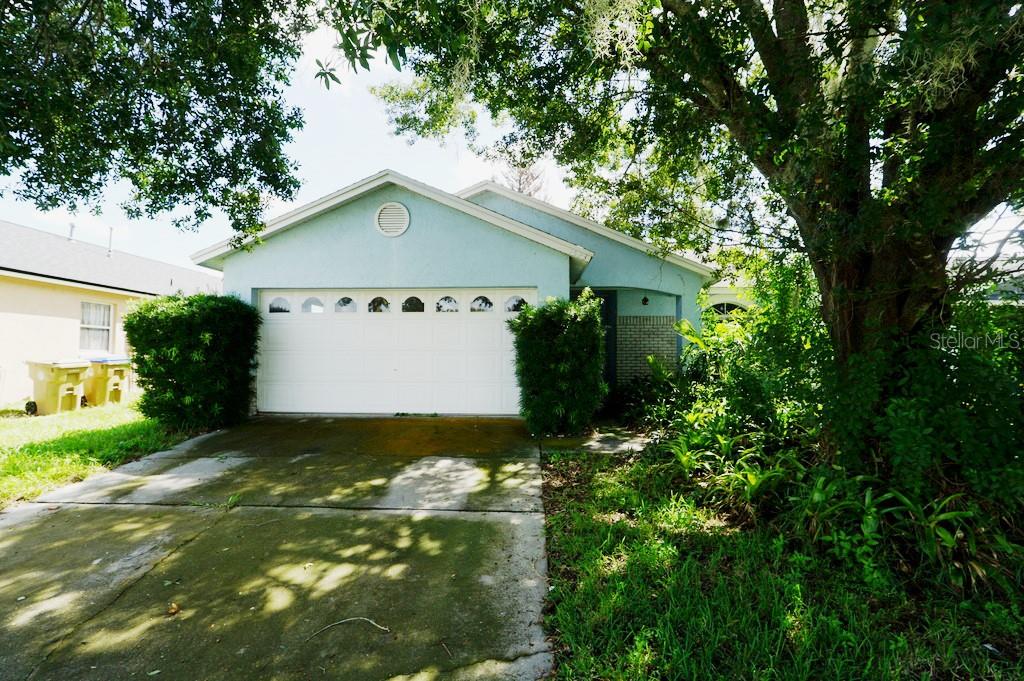 1523 Indian Oaks Trail — photo