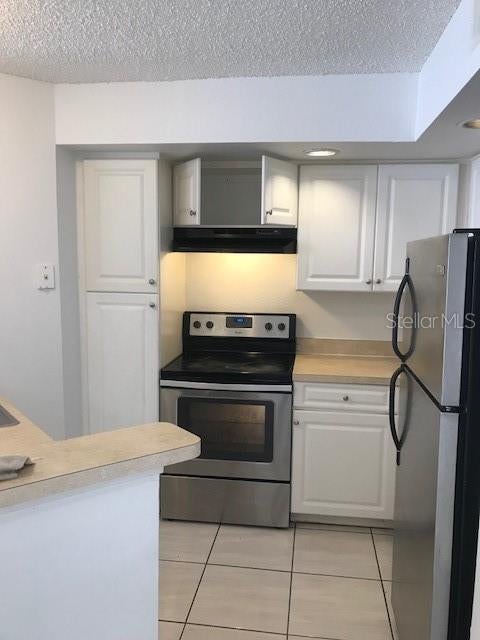 Home in ORLANDO, FL 32822 — photo 2