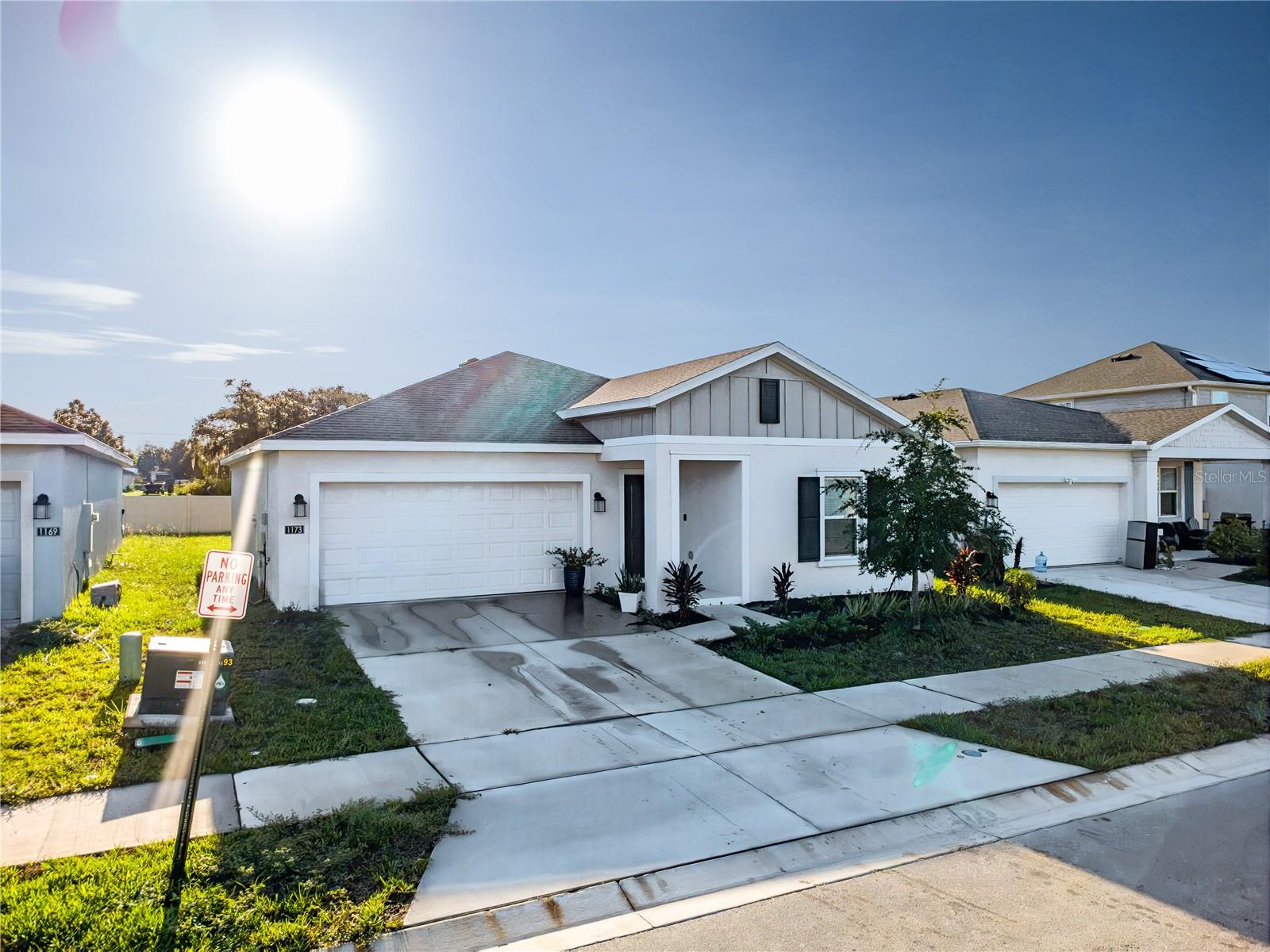 1173 Deepwater Circle — photo