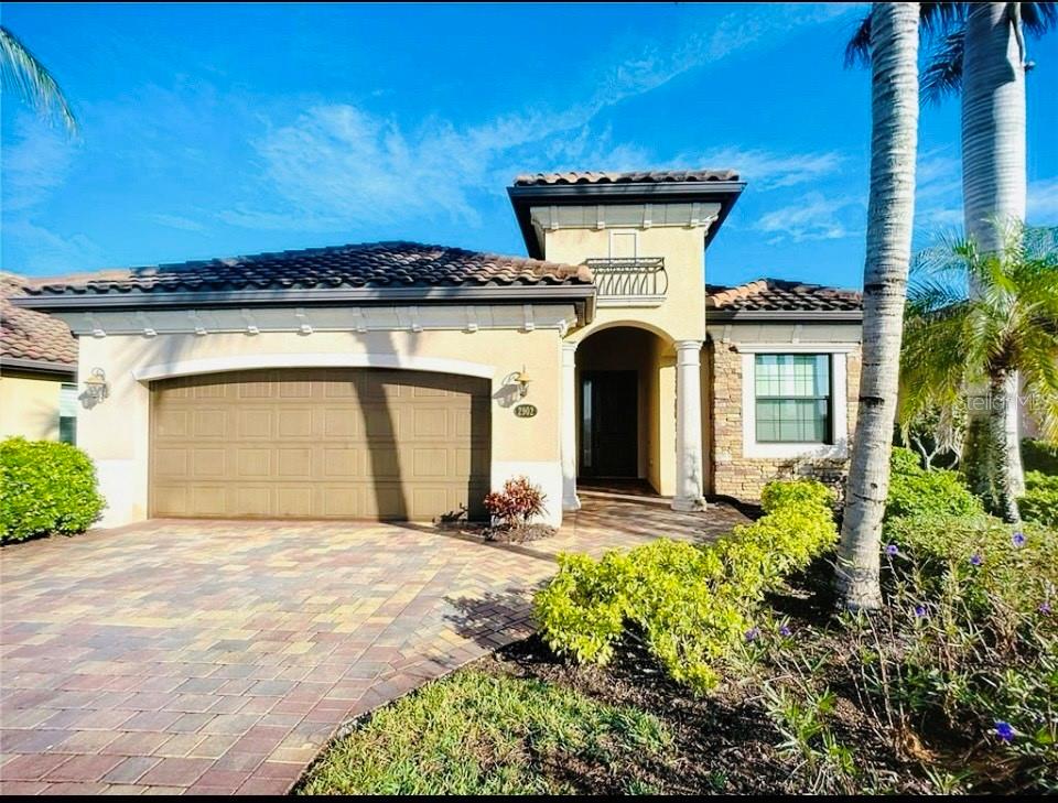 2902 Aviamar Circle — photo