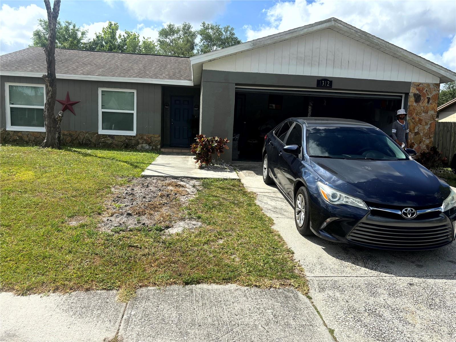 1312 Foxboro Dr. — photo
