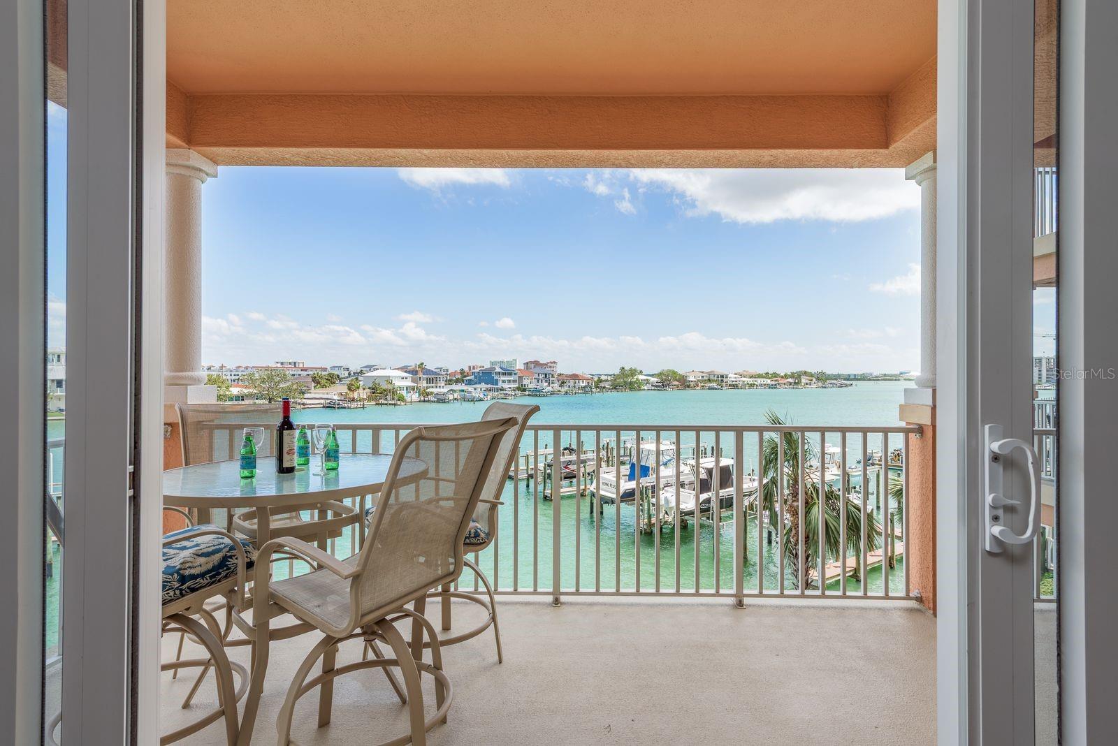 530 S Gulfview Boulevard 303 — photo