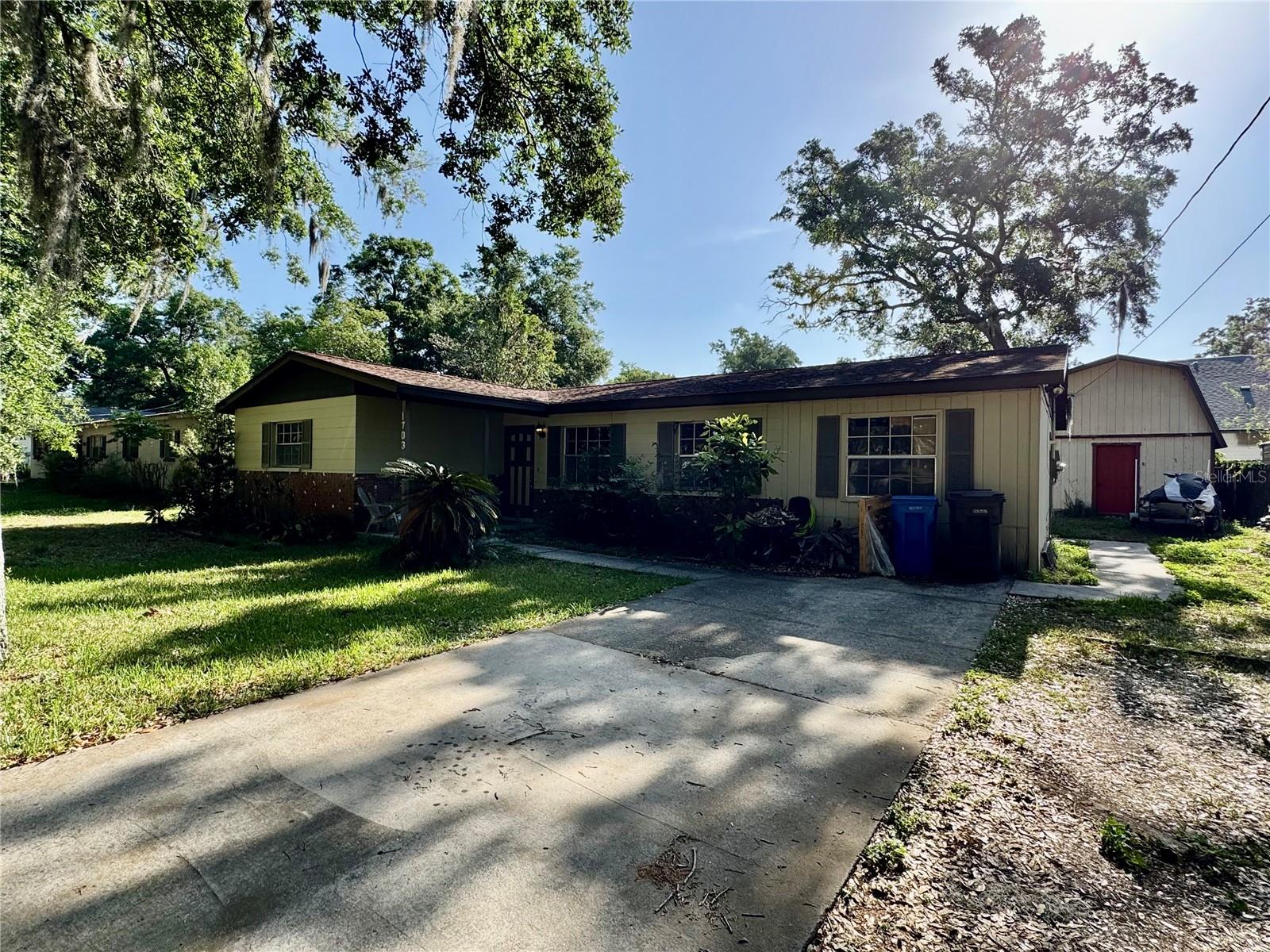 1703 N Taylor Road — photo