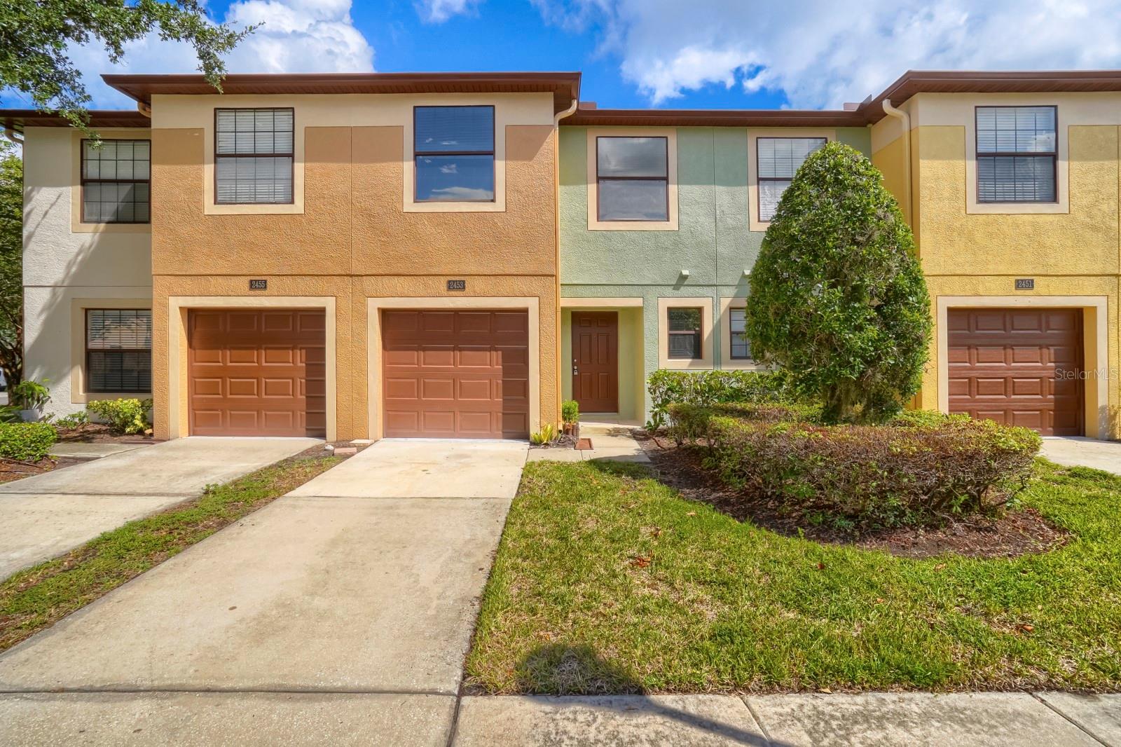 2453 Edgewater Falls Drive — photo