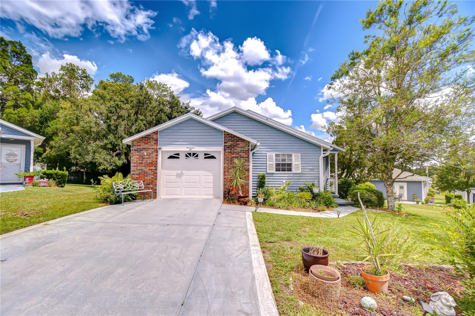 5912 Newberry Court — photo