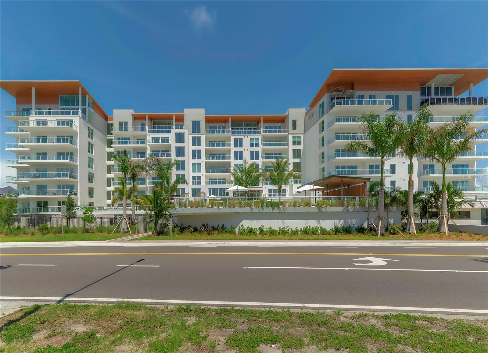 1020 Sunset Point Road 302 — photo