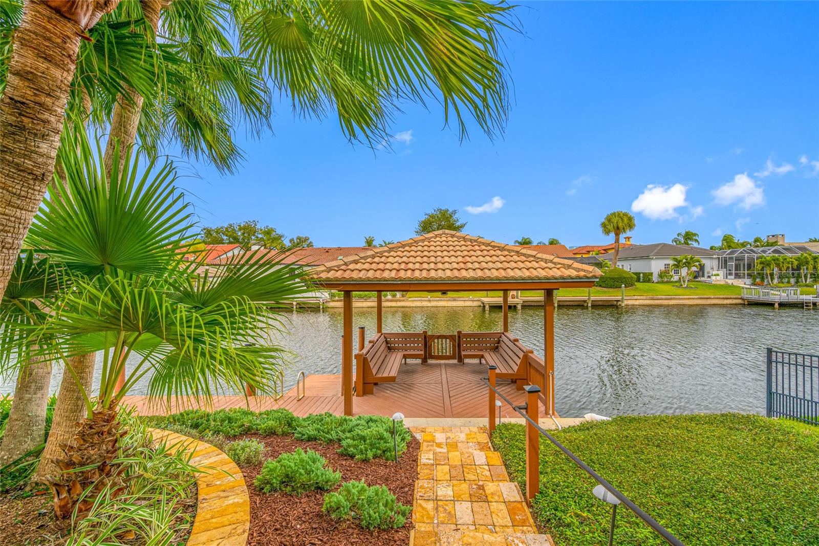 9807 Compass Point Way — photo