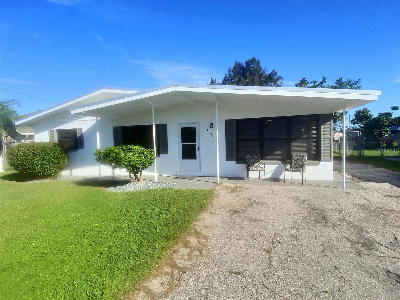 1334 Sunset Drive — photo