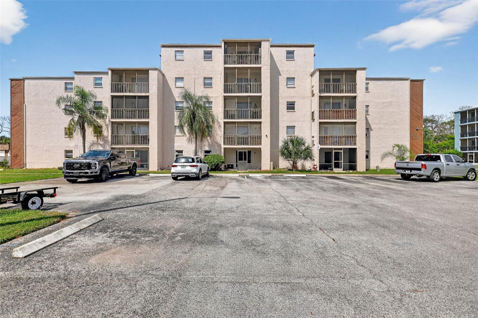 5541 Bay Boulevard 203 — photo