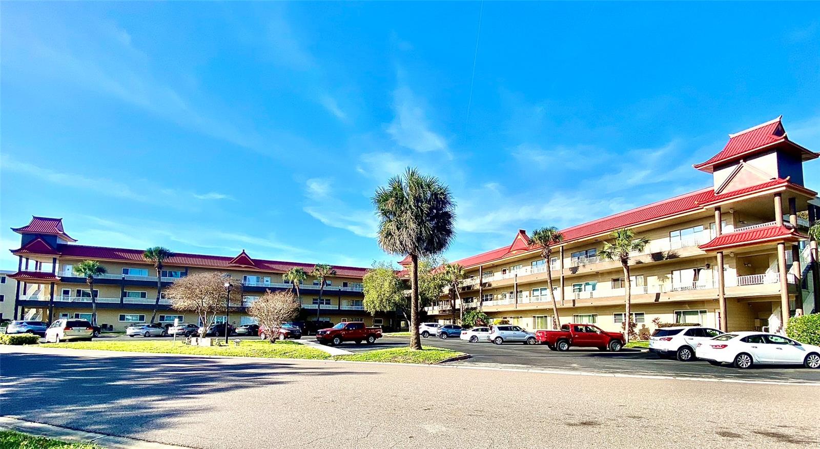 2402 Ecuadorian Way 18 — photo