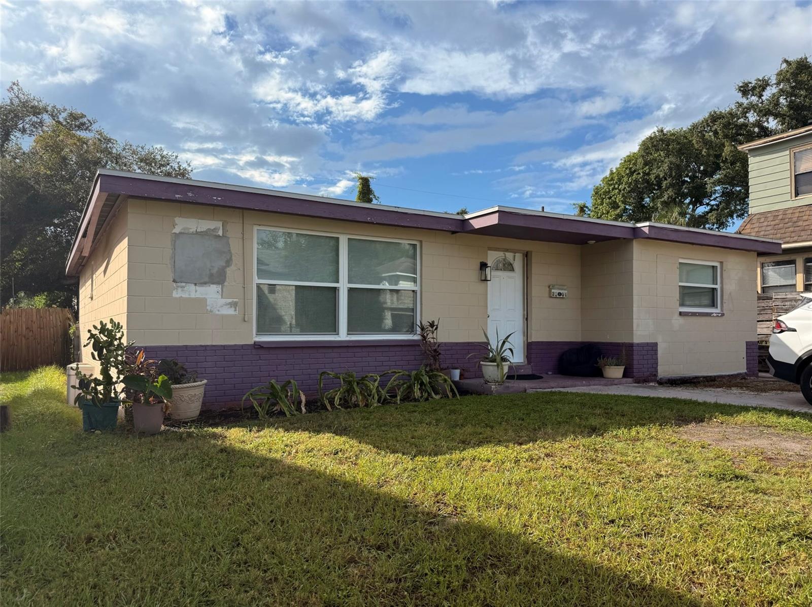 2301 Trelain Drive S — photo