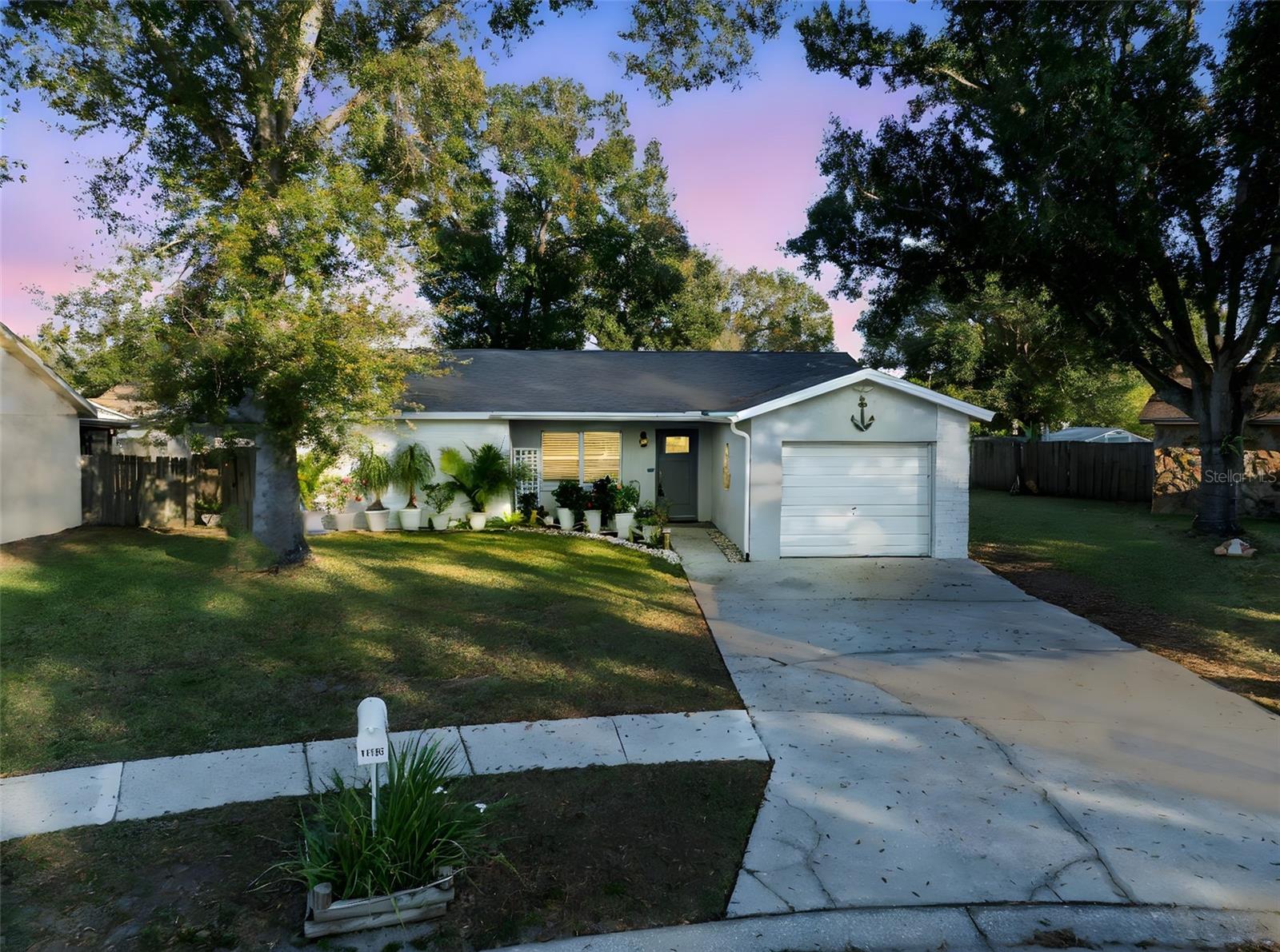 11305 Silverleaf Court — photo