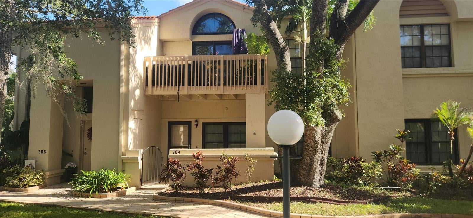 304 Los Prados 304 — photo