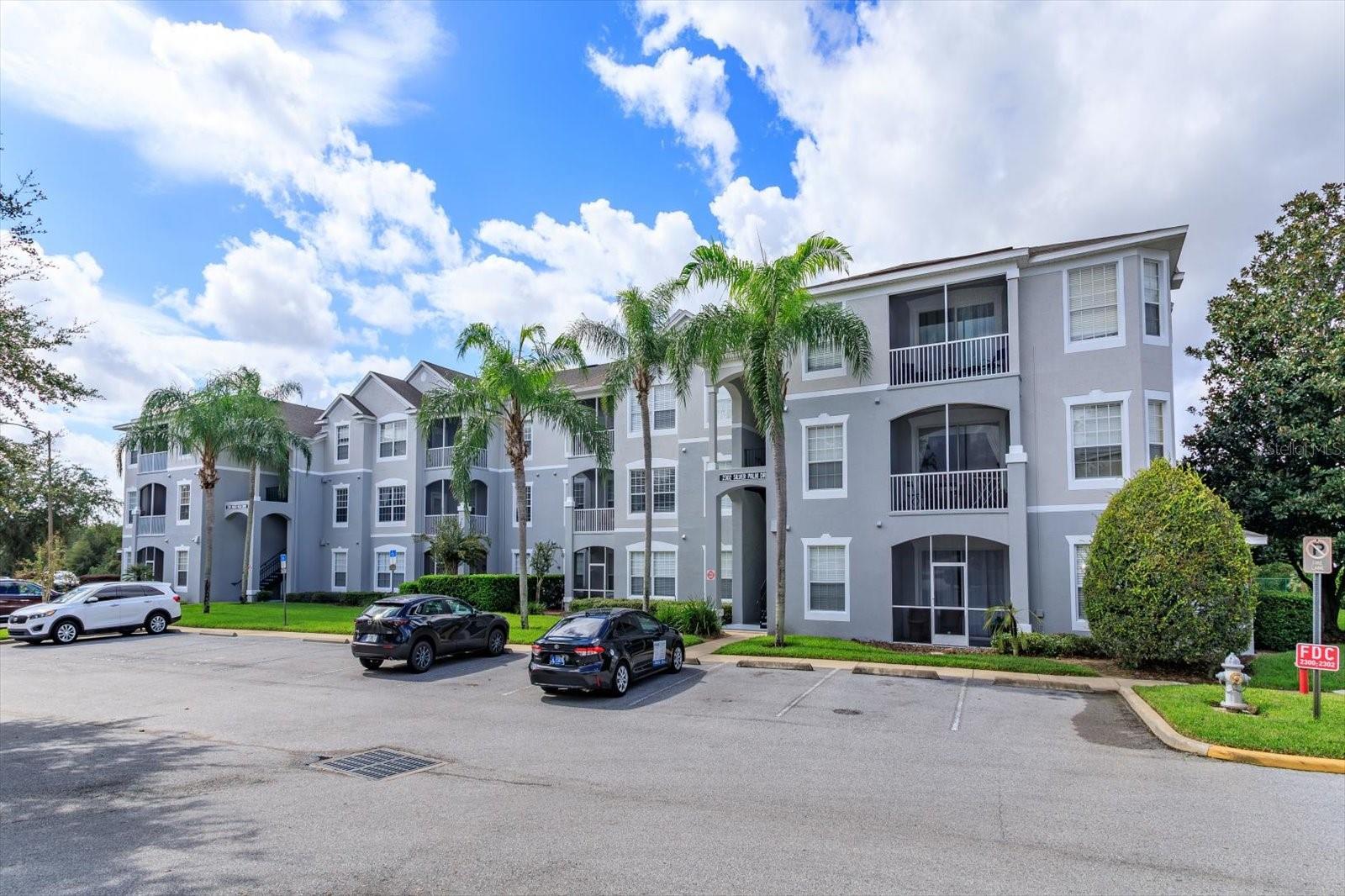 2302 Silver Palm Dr 204 — photo