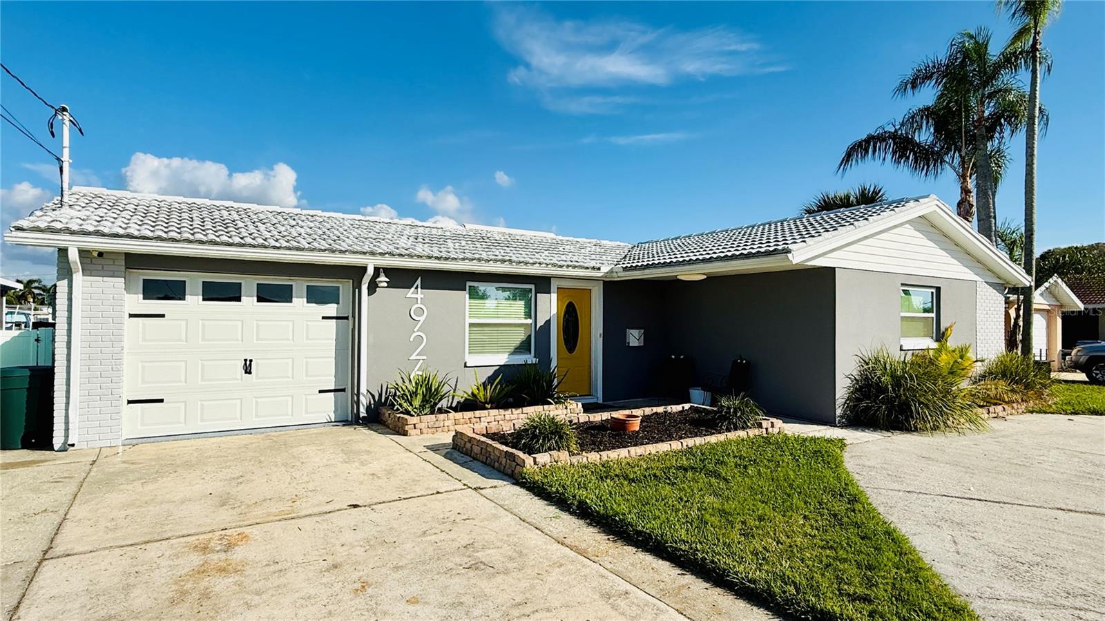 4926 Blue Heron Drive — photo