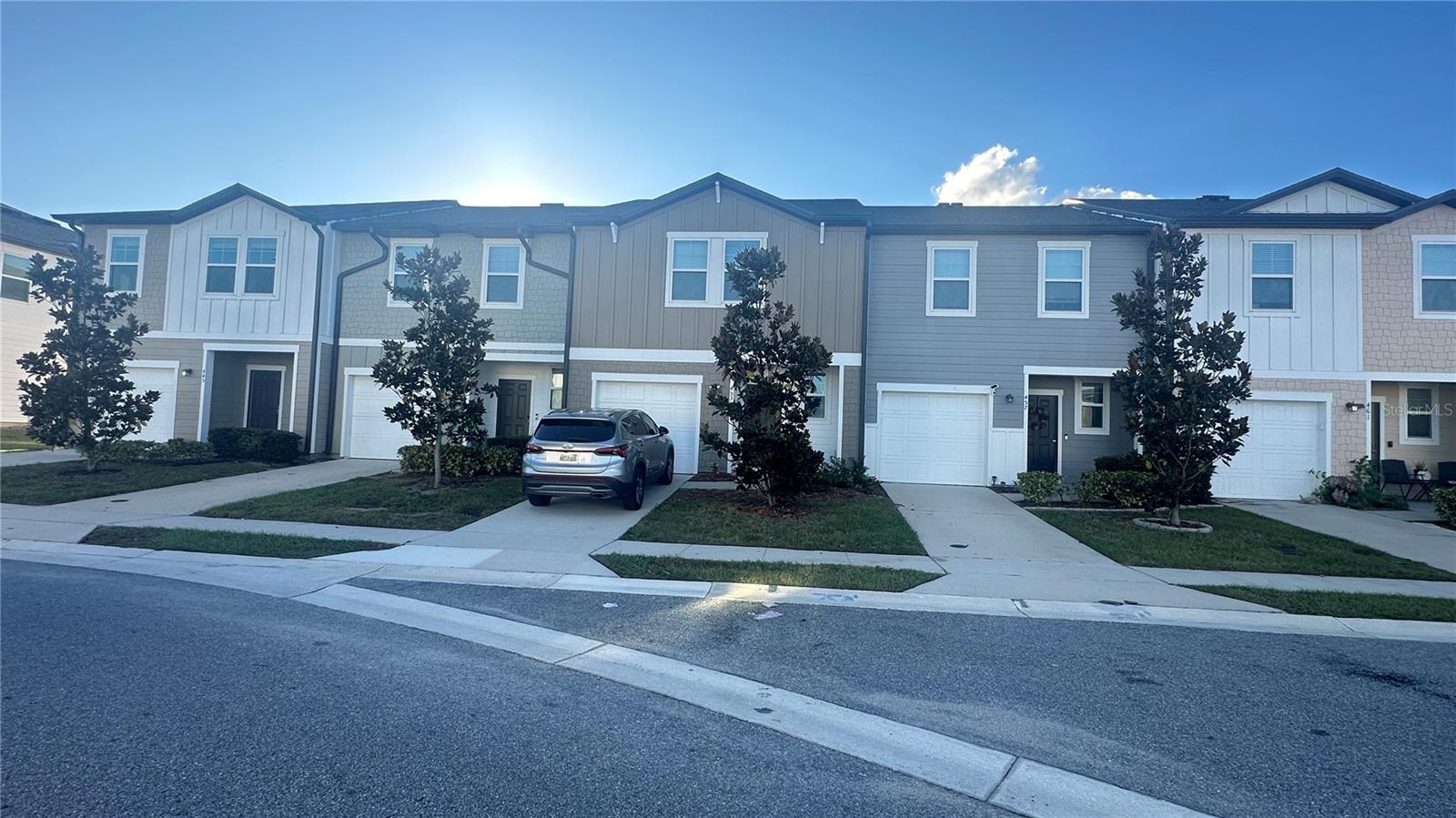 453 Madison Drive — photo