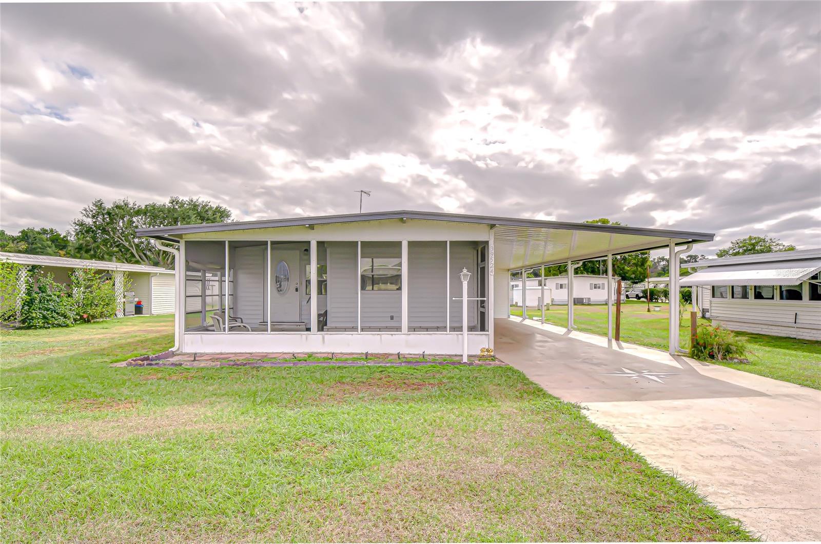 39524 Dundee Road — photo