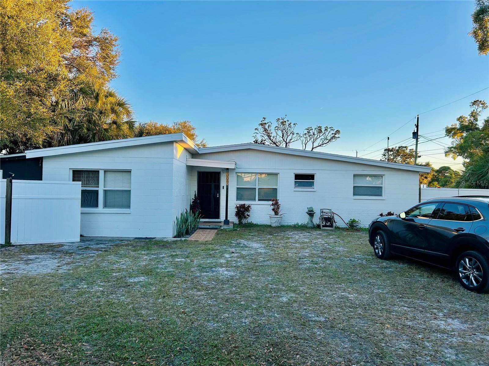 7326 Sheffield Road — photo