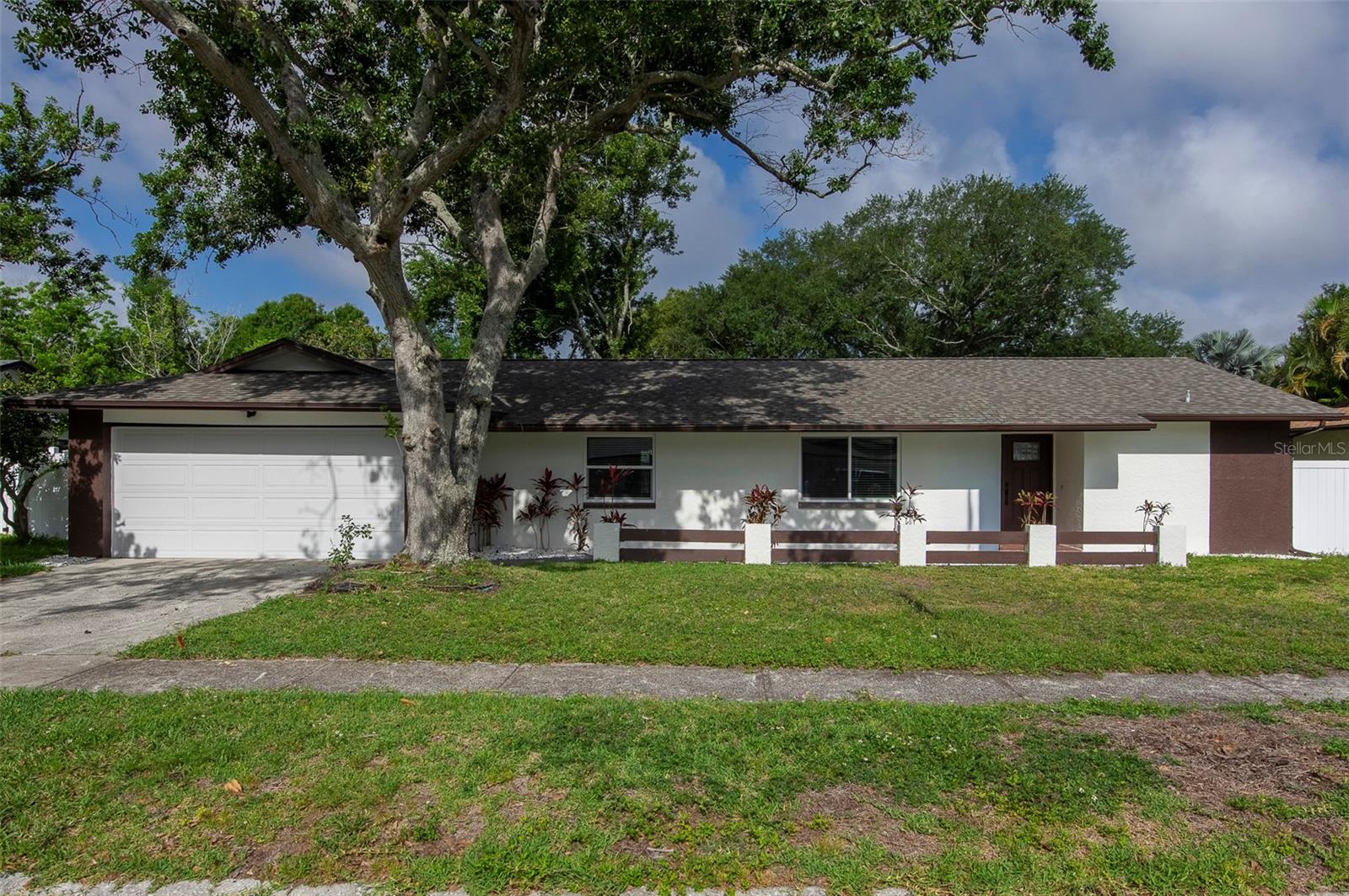 1689 Monterey Drive — photo